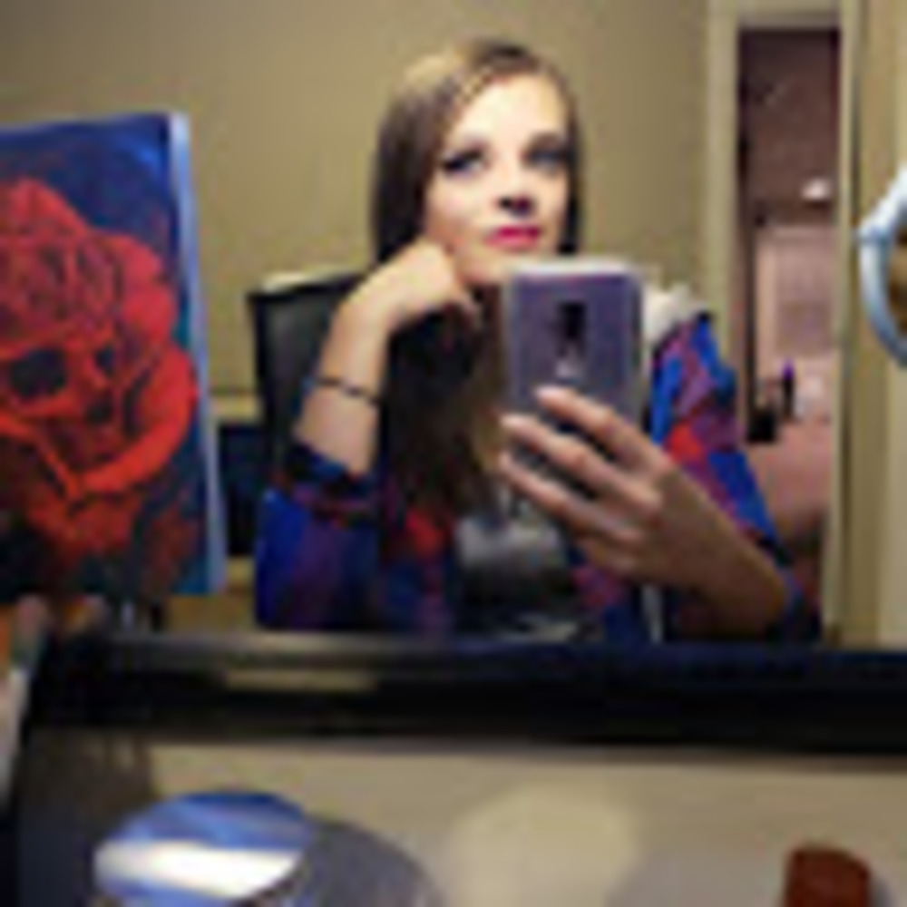 Meet your Posher, Candi